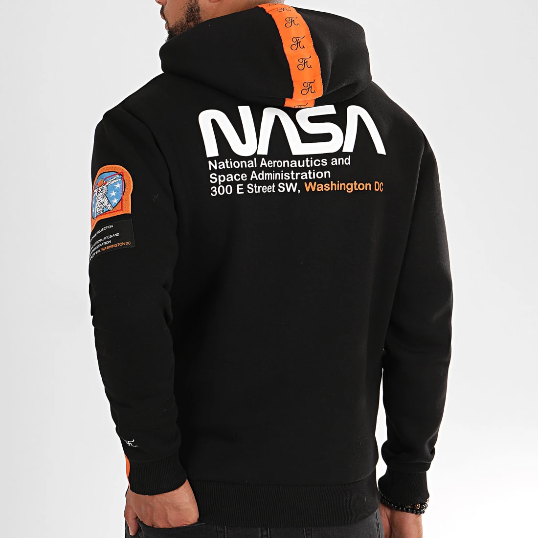 Sweat Capuche Space Exploration Avec Patchs Et Broderie 287 Noir - Final Club | Meilleure Vente 3 Sweat Capuche Space Exploration Avec Patchs Et Broderie 287 Noir - Final Club | Meilleure Vente