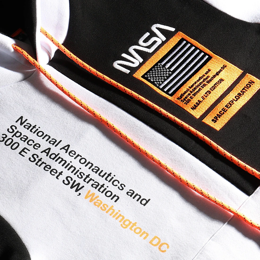 Sweat Capuche Nasa Half Limited Edition Noir Blanc Détails Orange Fluo - Final Club 6 Sweat Capuche Nasa Half Limited Edition Noir Blanc Détails Orange Fluo - Final Club – Image 4