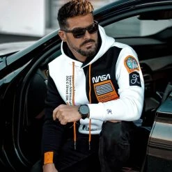 Sweat Capuche Nasa Half Limited Edition Noir Blanc Détails Orange Fluo - Final Club 16 Sweat Capuche Nasa Half Limited Edition Noir Blanc Détails Orange Fluo - Final Club -Final Club Soldes final club 236667 FINAL 535 20201217T151435 07