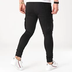 Pantalon Cargo Skinny 536 Noir - Final Club | Style Urbain et Confort -Final Club Soldes final club 244751 FINAL 536 20210225T154323 04