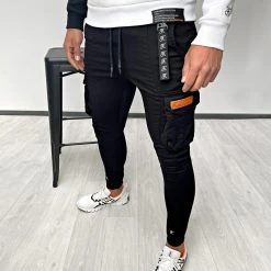 Pantalon Cargo Skinny 536 Noir - Final Club | Style Urbain et Confort -Final Club Soldes final club 244751 FINAL 536 20210305T083328 06