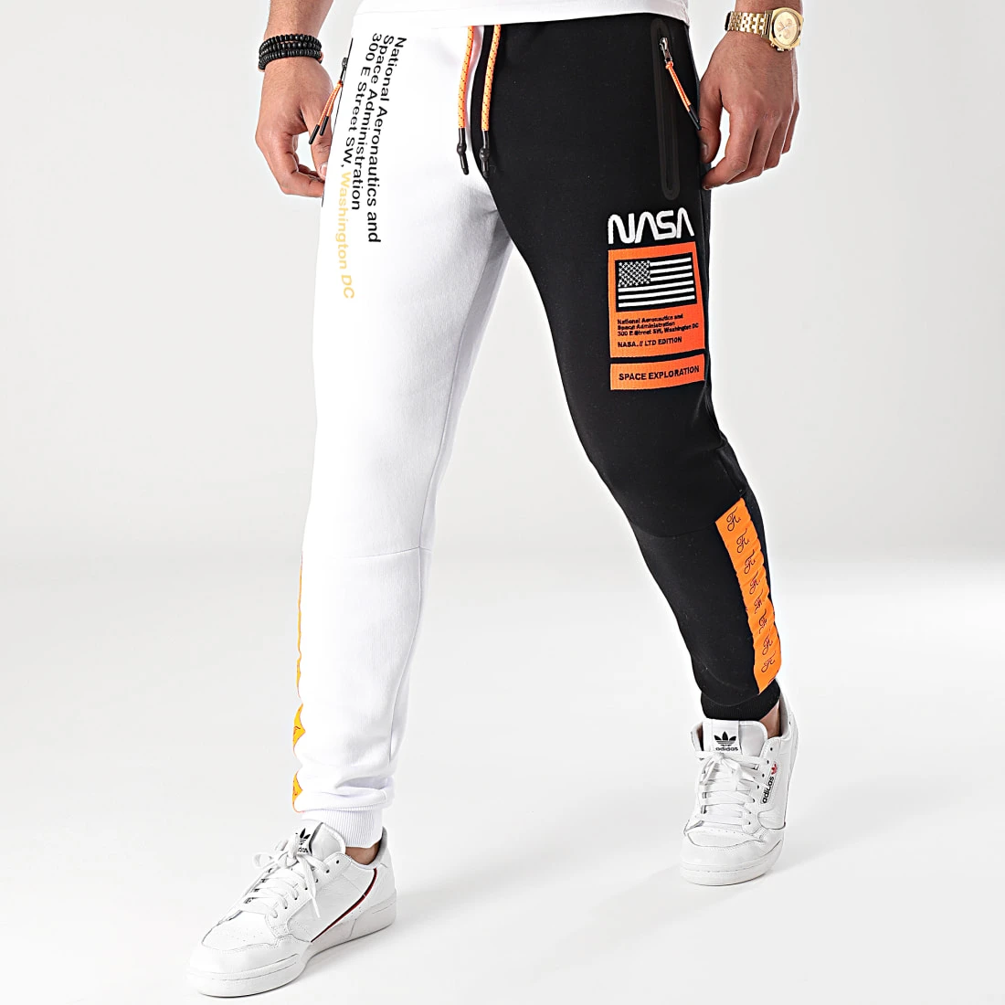 Pantalon Jogging Half Limited Edition Noir Blanc Détails Orange Fluo - Final Club 3 Pantalon Jogging Half Limited Edition Noir Blanc Détails Orange Fluo - Final Club