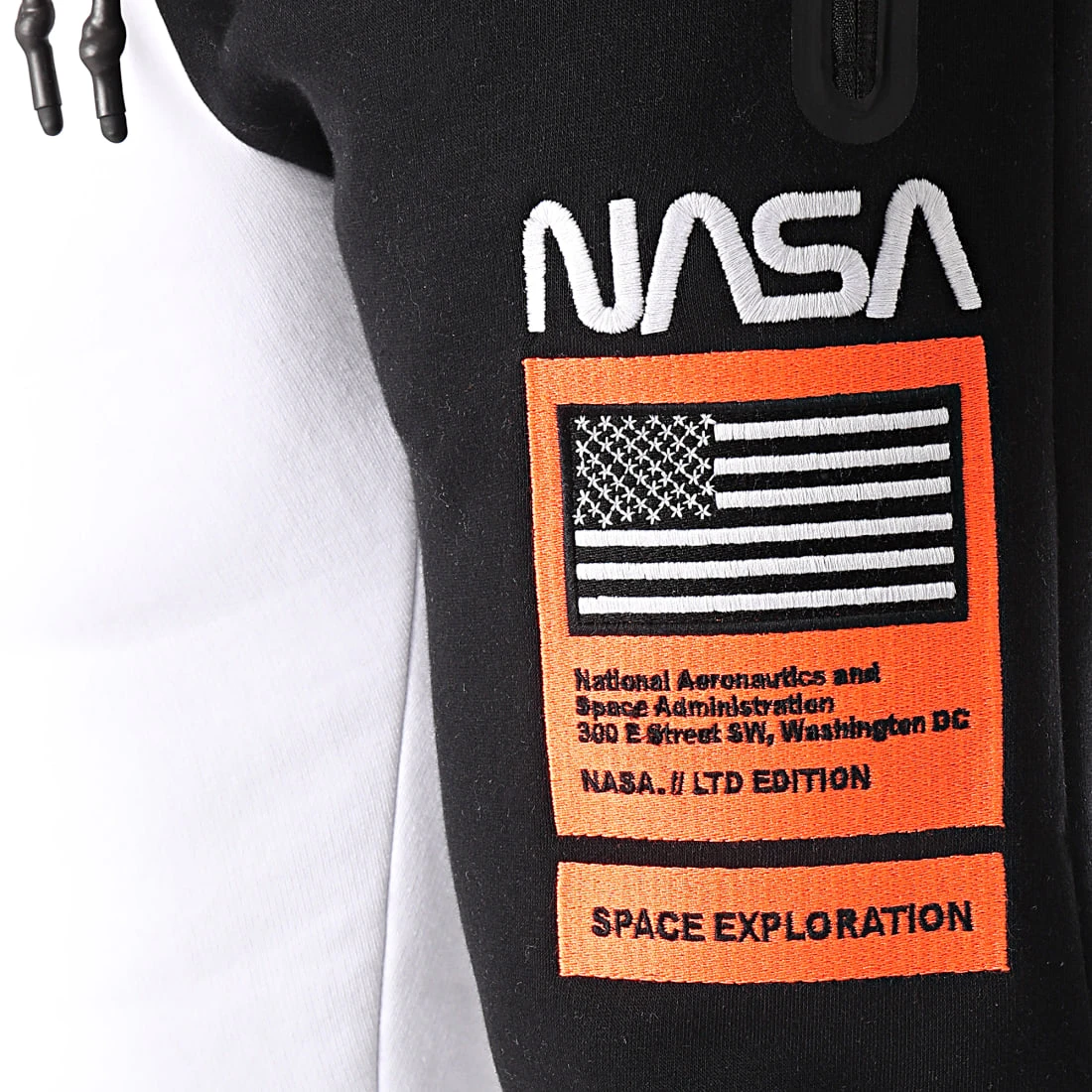 Pantalon Jogging Half Limited Edition Noir Blanc Détails Orange Fluo - Final Club 4 Pantalon Jogging Half Limited Edition Noir Blanc Détails Orange Fluo - Final Club – Image 2