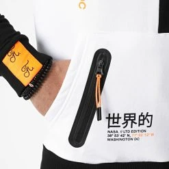 Sweat Crewneck Nasa Half Limited Edition Noir Blanc Détails Orange Fluo - Final Club -Final Club Soldes final club 249671 FINAL 564 20210319T083840 03