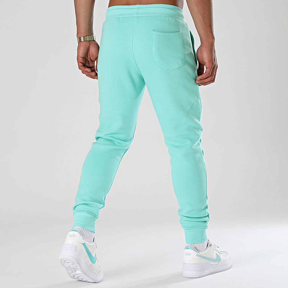 Pantalon Jogging Premium Avec Broderie 657 Bleu Pastel - Le Moins Cher | Final Club 6 Pantalon Jogging Premium Avec Broderie 657 Bleu Pastel - Le Moins Cher | Final Club – Image 4