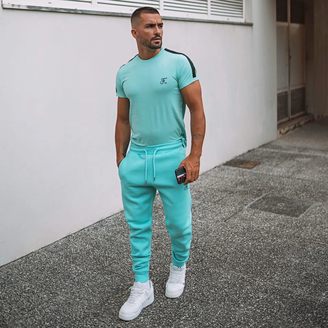 Pantalon Jogging Premium Avec Broderie 657 Bleu Pastel - Le Moins Cher | Final Club 7 Pantalon Jogging Premium Avec Broderie 657 Bleu Pastel - Le Moins Cher | Final Club – Image 5