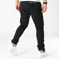 Pantalon Cargo Skinny Fit 718 Noir - Final Club | Style Urbain et Confortable -Final Club Soldes final club 287221 FAB FINAL 718 20220204T084917 05