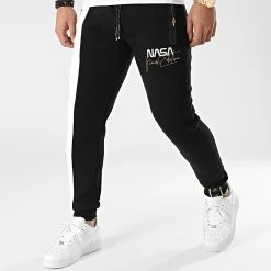 Pantalon Jogging Nasa Final Edition Noir Blanc | Détails Or | Final Club 12 Pantalon Jogging Nasa Final Edition Noir Blanc | Détails Or | Final Club -Final Club Soldes final club 290293 FINAL 817 20220121T153413 05