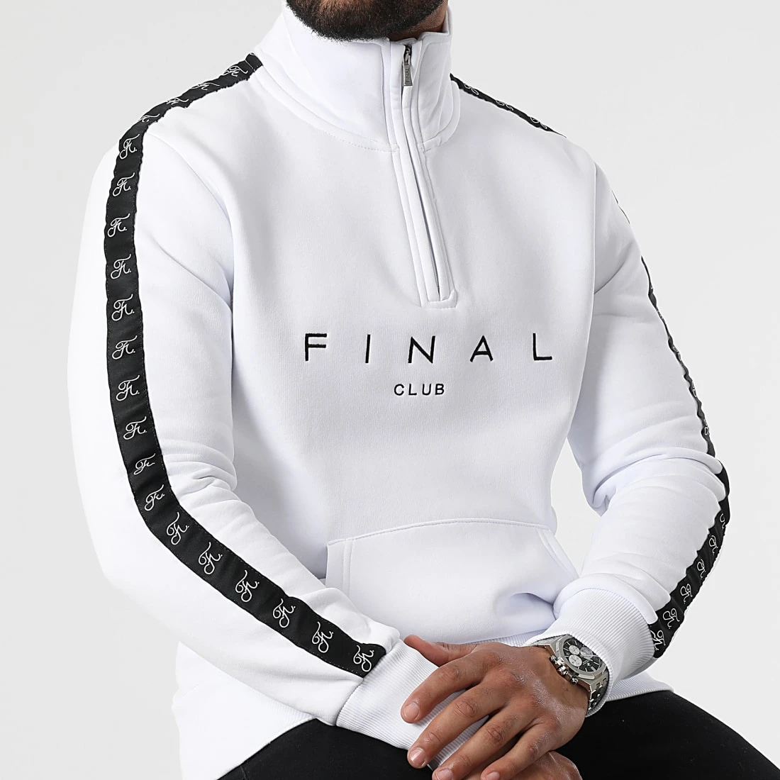 Sweat Zippé à Bandes Brodé 964 Blanc - Final Club | Confort et Style 5 Sweat Zippé à Bandes Brodé 964 Blanc - Final Club | Confort et Style – Image 3